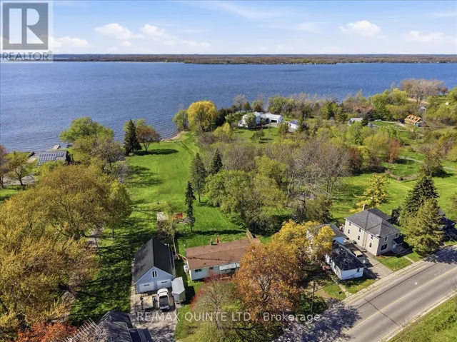 1467 COUNTY RD 15 ROAD, Prince Edward County (Sophiasburg Ward), Ontario K0K1W0