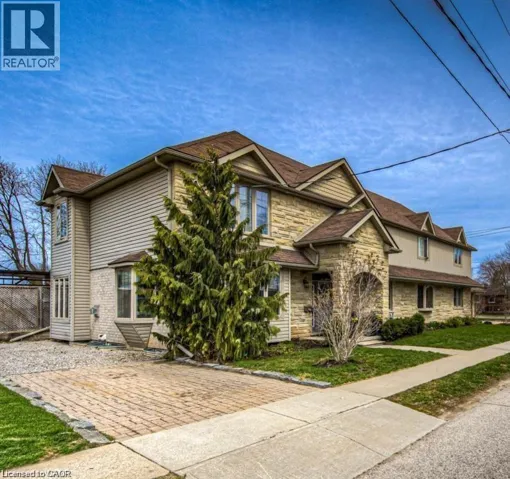 716 WESTMINSTER Drive S Unit# LOWER, Cambridge, Ontario N3H1V2