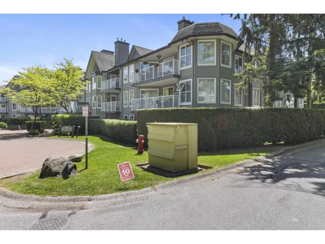 315 15140 108 AVENUE, Surrey, British Columbia V3R0T9