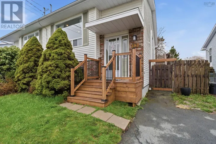 13 Londra Court, Dartmouth, Nova Scotia B2W5A5