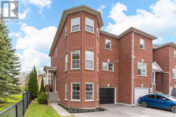 580 LEGRESLEY LANE, Newmarket (Gorham-College Manor), Ontario L3Y8R8