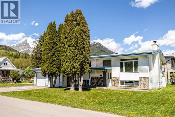 1201 10th Avenue, Fernie, British Columbia V0B1M0