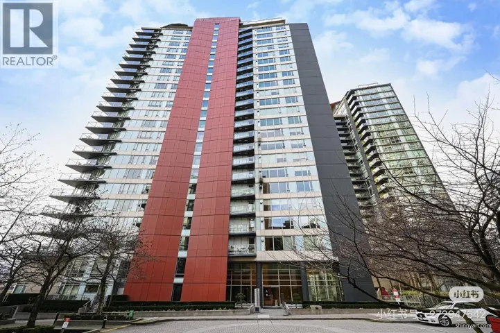 8 SMITHE MEWS, Vancouver, British Columbia V6B0A5