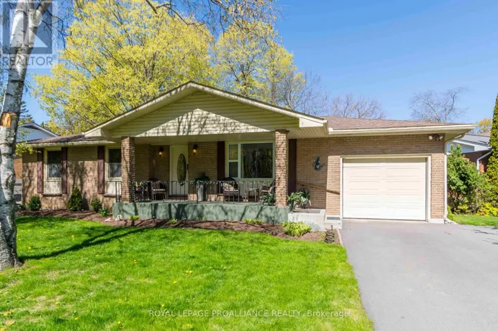 5 PARKSIDE DRIVE, Quinte West (Trenton Ward), Ontario K8V5L6