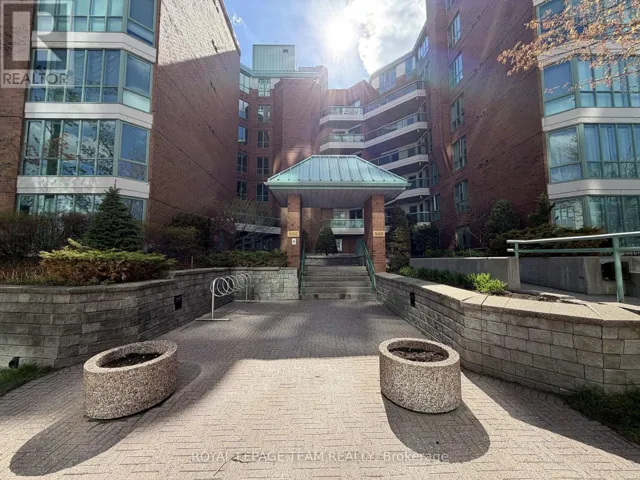 102 - 550 CAMBRIDGE STREET S, Ottawa, Ontario K1S5N3