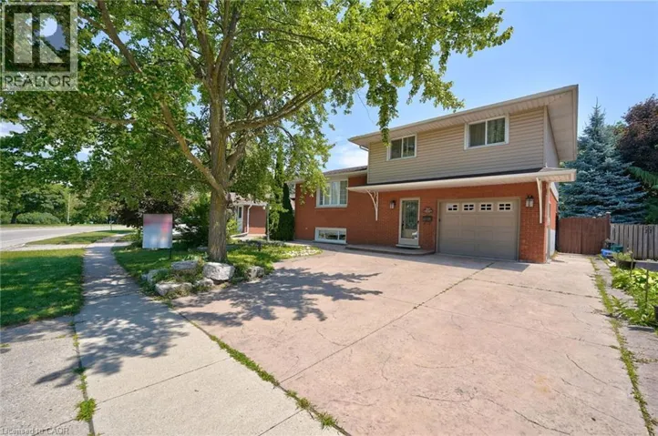 207 CHRISTOPHER Drive, Cambridge, Ontario N1R4S6