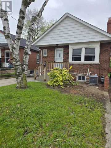 669 COSBURN AVENUE, Toronto (Danforth Village-East York), Ontario M4C2V1