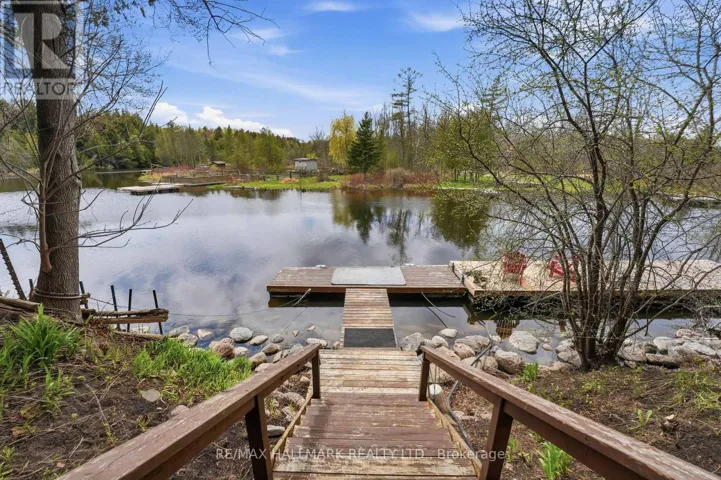 104 RIVERBANK DRIVE, Georgina (Pefferlaw), Ontario L0E1N0