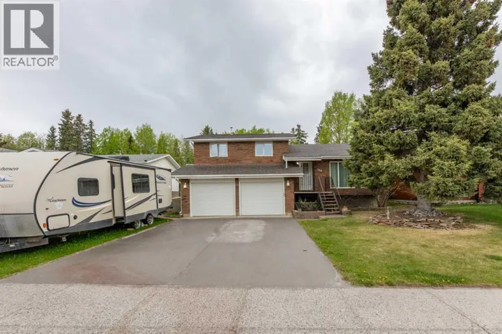 150 Maligne Drive, Hinton, Alberta T7V1J3