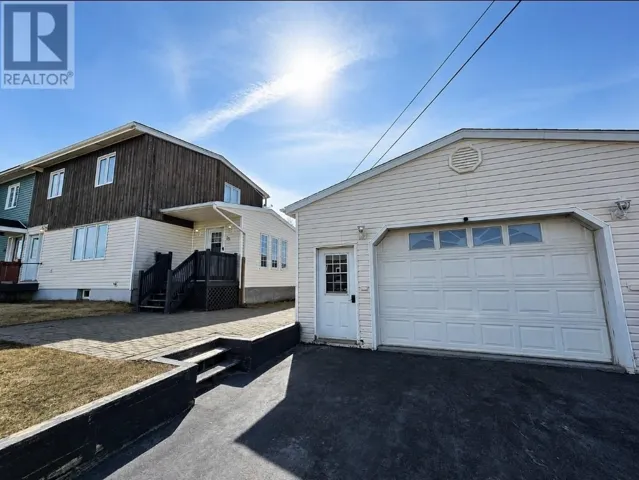 26 Bond Street, Wabush, Newfoundland & Labrador A0R1B0