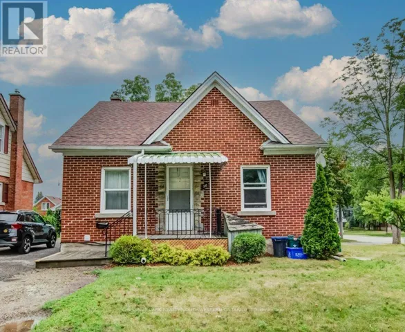 56 LILAC STREET, Kitchener, Ontario N2G3A8