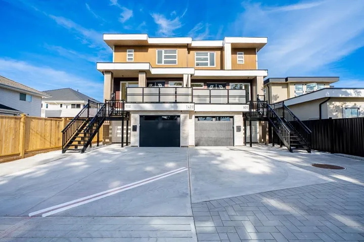 101 7472 124 STREET, Surrey, British Columbia V3W1P2