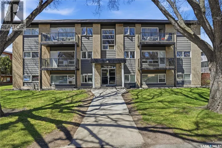 28 42 Spence STREET, Regina, Saskatchewan S4S4H4