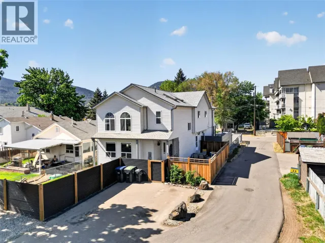 538 Alberta Avenue Unit# 102, Penticton, British Columbia V2A1P6