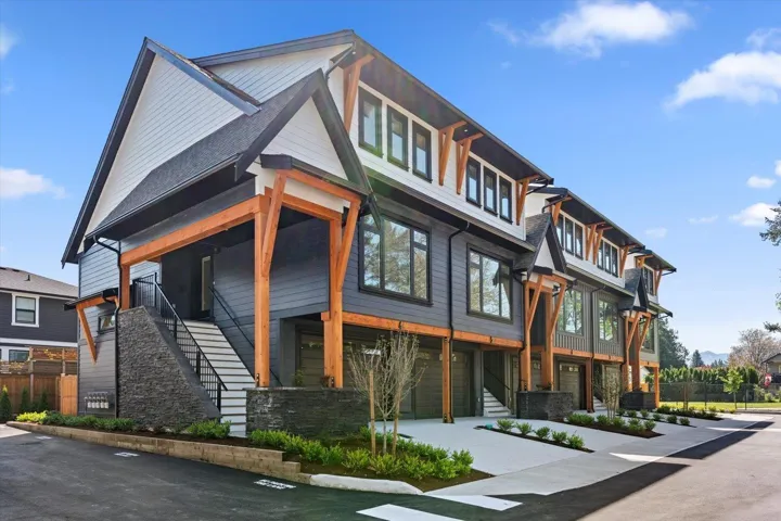 5 46106 RIVERSIDE DRIVE, Chilliwack Proper East, Chilliwack, British Columbia V2P3K9