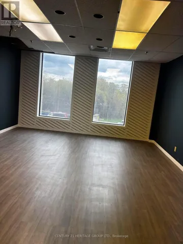 208 E - 4544 DUFFERIN STREET, Toronto (York University Heights), Ontario M3H5X2