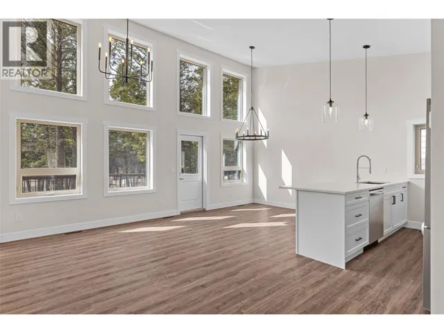 1208 Swansea Crescent, Windermere, British Columbia V0B2L0