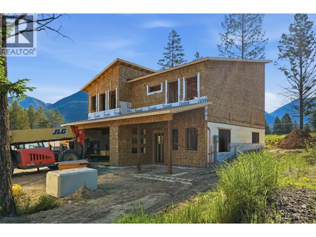 1208 Swansea Crescent, Windermere, British Columbia V0B2L0