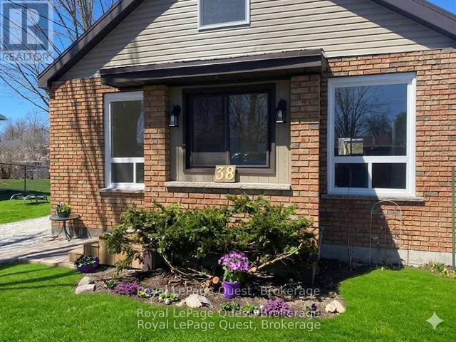 38 ADAIR STREET, Orillia, Ontario L3V2X2