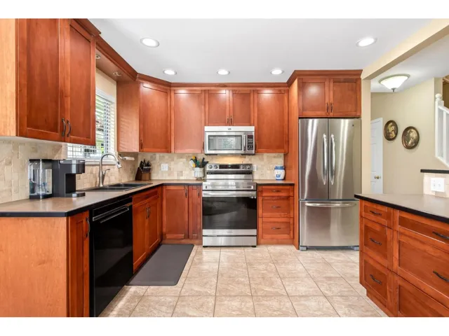 158 8737 212 STREET, Langley, British Columbia V1M2C8
