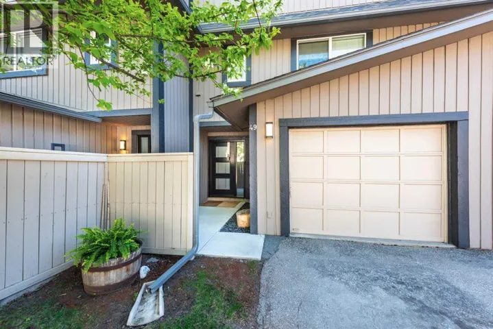 49, 27 Silver Springs Drive NW, Calgary, Alberta T3B4N3
