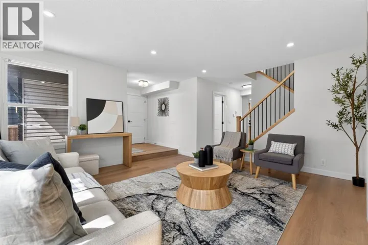 40 Bernard Way NW, Calgary, Alberta T3K2E9