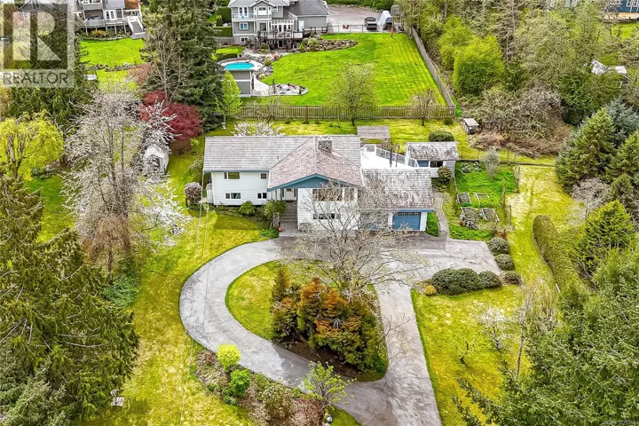 9723 Ardmore Dr, North Saanich, British Columbia V8L5H5