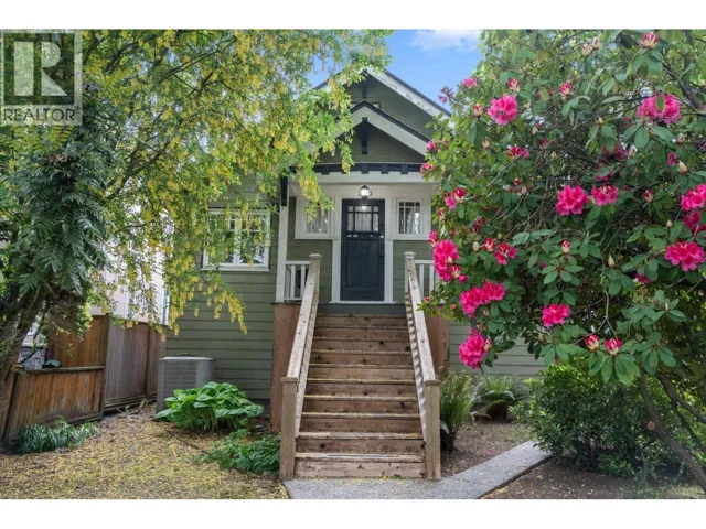 2820 W 13TH AVENUE, Vancouver, British Columbia V6K2T7