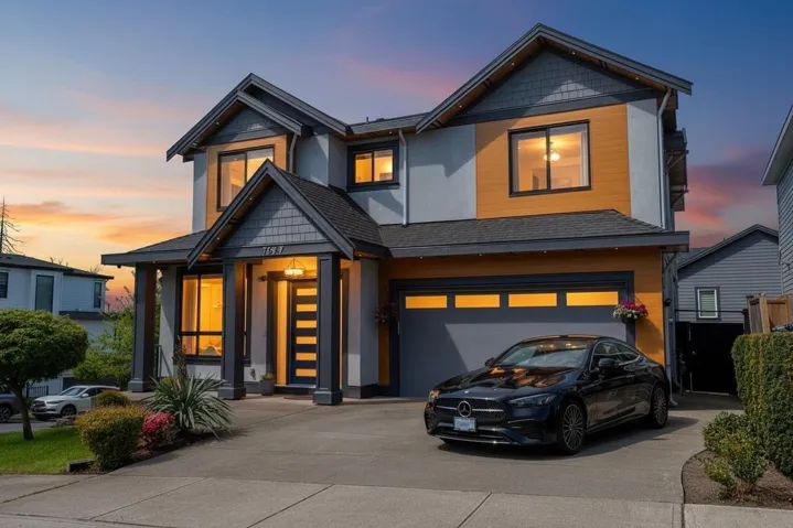 7667 155 STREET, Surrey, British Columbia V3S3P3