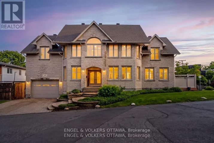 249 ATLANTIS AVENUE, Ottawa, Ontario K2A1X9