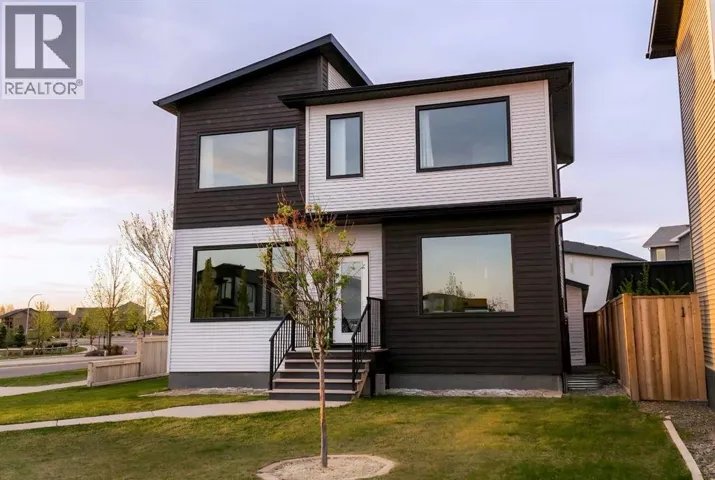 201 Grassland Boulevard W, Lethbridge, Alberta T1J5J4