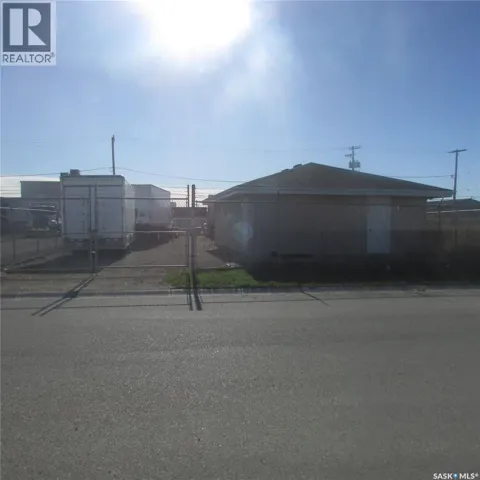 1841 McDonald STREET, Regina, Saskatchewan S4N7A2