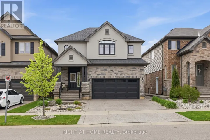 33 VIC CHAMBERS PLACE, Brant (Paris), Ontario N3L0E6