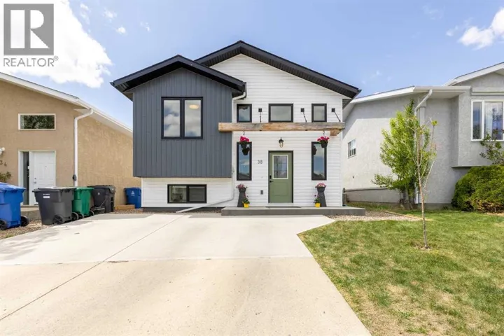 38 Blackfoot Road W, Lethbridge, Alberta T1K6J4