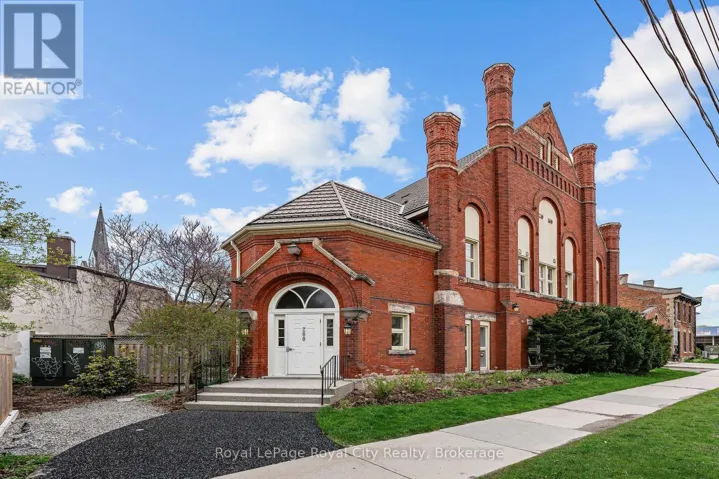 101 - 200 WOOLWICH STREET, Guelph (Downtown), Ontario N1H3V7