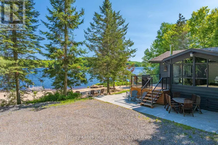 257 NORTH DEER LAKE ROAD, Huntsville (Stephenson), Ontario P0B1L0