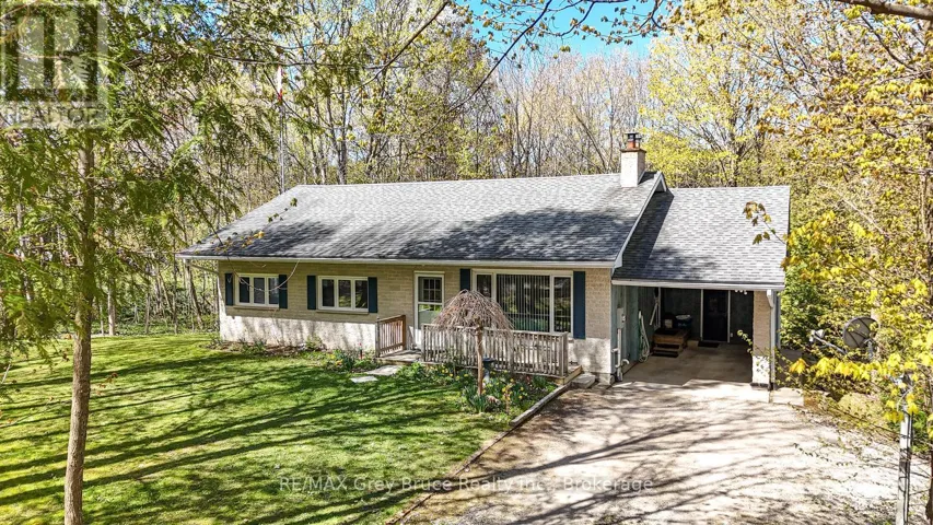 113 GOLDEN POND DRIVE, South Bruce Peninsula, Ontario N0H2T0