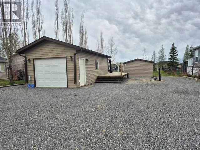 50A, 10046 Township Road 422, Rural Ponoka County, Alberta T4J1V9