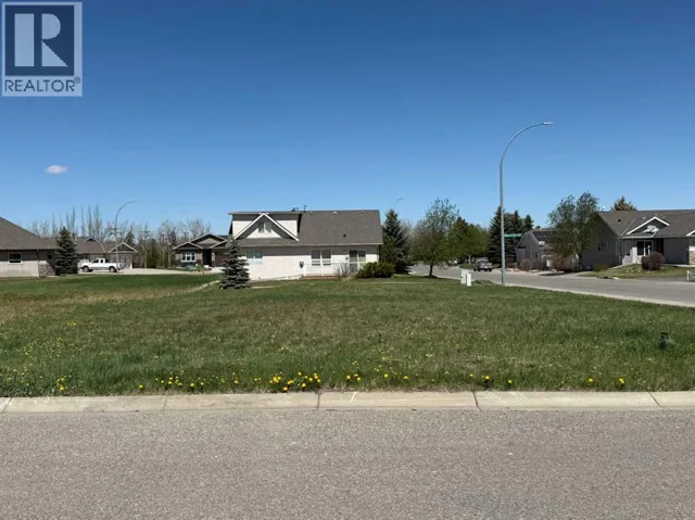 1101 Whispering Greens Bay, Vulcan, Alberta T0L2B0