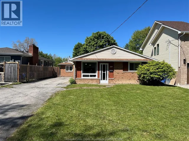 589 ELINOR, Windsor, Ontario N8P1E3