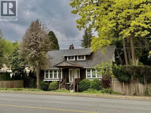 4849 OAK STREET, Vancouver, British Columbia V6H2P2