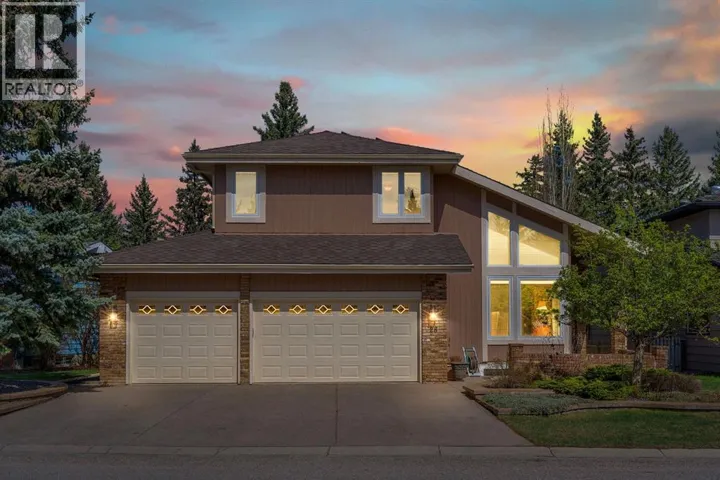 28 Woodacres Way SW, Calgary, Alberta T2W4W3