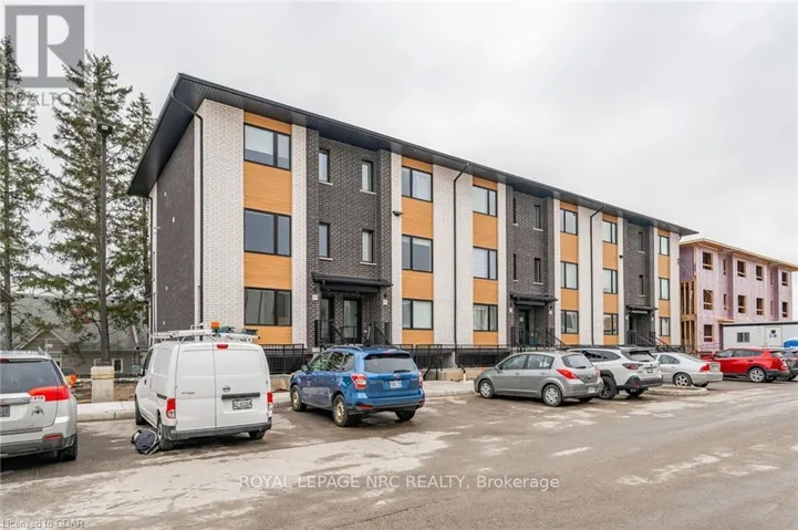 47 LILY LANE, Guelph (Clairfields/Hanlon Business Park), Ontario N1L1E2