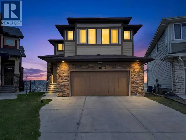 30 Evansborough View NW, Calgary, Alberta T3P0R2