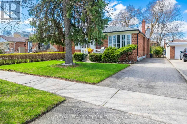 32 BEACON ROAD, Toronto (Dorset Park), Ontario M1P1G7