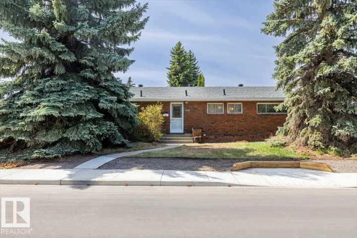 9732 64 ST NW, Edmonton, Alberta T6B1R3