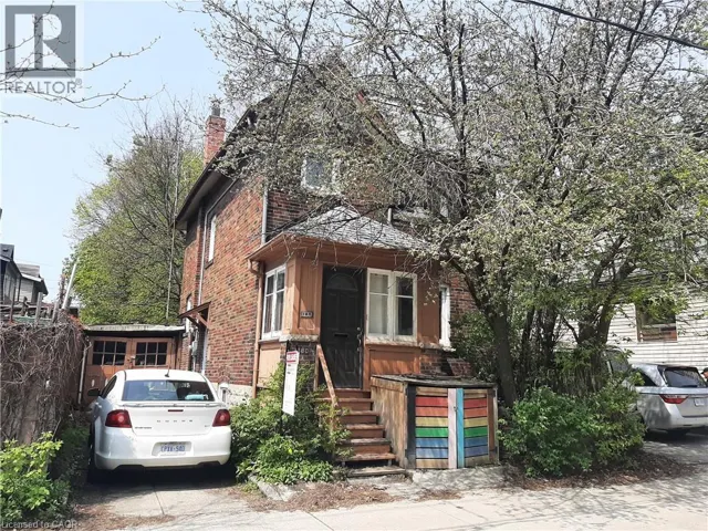180 DUFFERIN Street, Toronto, Ontario M6K1Z2