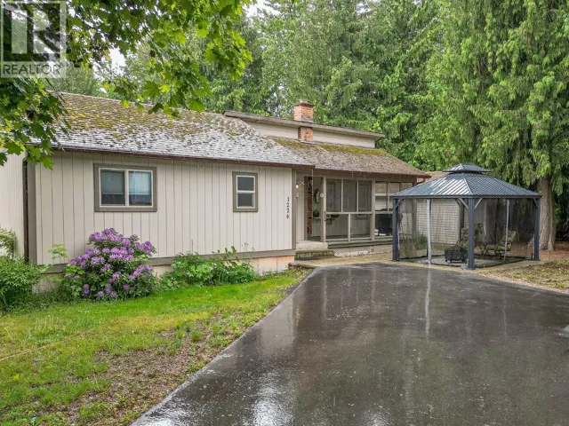 1226 Green Road S, Sicamous, British Columbia V0E2V1