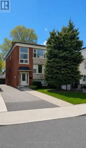 2 - 45 CLOVELLY AVENUE, Toronto (Oakwood Village), Ontario M6C1Y2