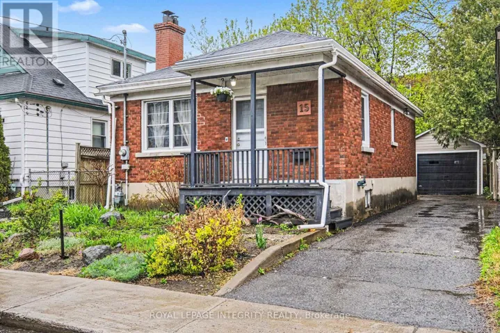 15 BEVERLEY AVENUE, Ottawa, Ontario K1Y1M7